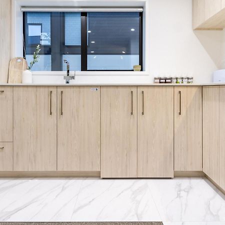 Ferienwohnung Urban Retreat: 2-Br Gem In Central Christchurch Exterior foto