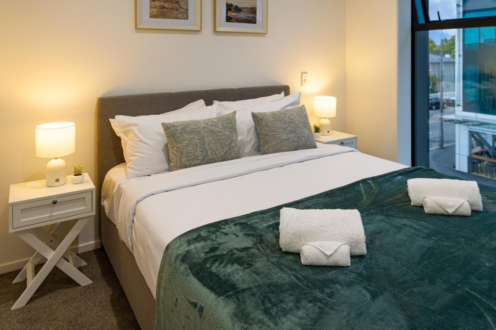 Ferienwohnung Urban Retreat: 2-Br Gem In Central Christchurch Exterior foto